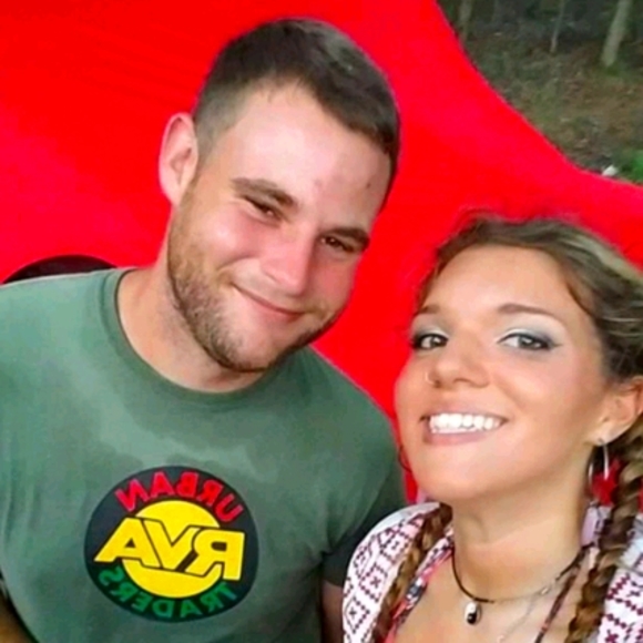 Meet your Posher, Thomas - Picture 1 of 3